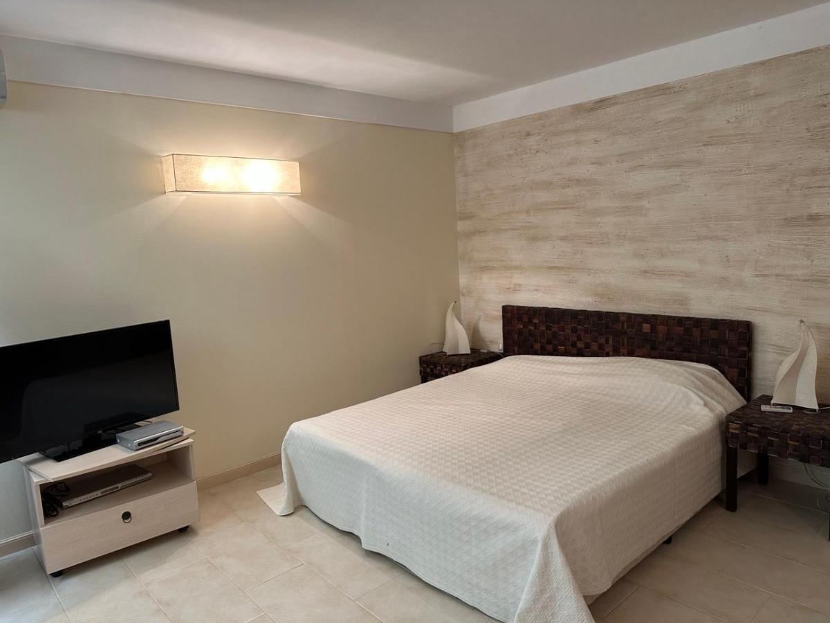 Oazis Vip Club Aparthotel Pantai Sunny Luaran gambar