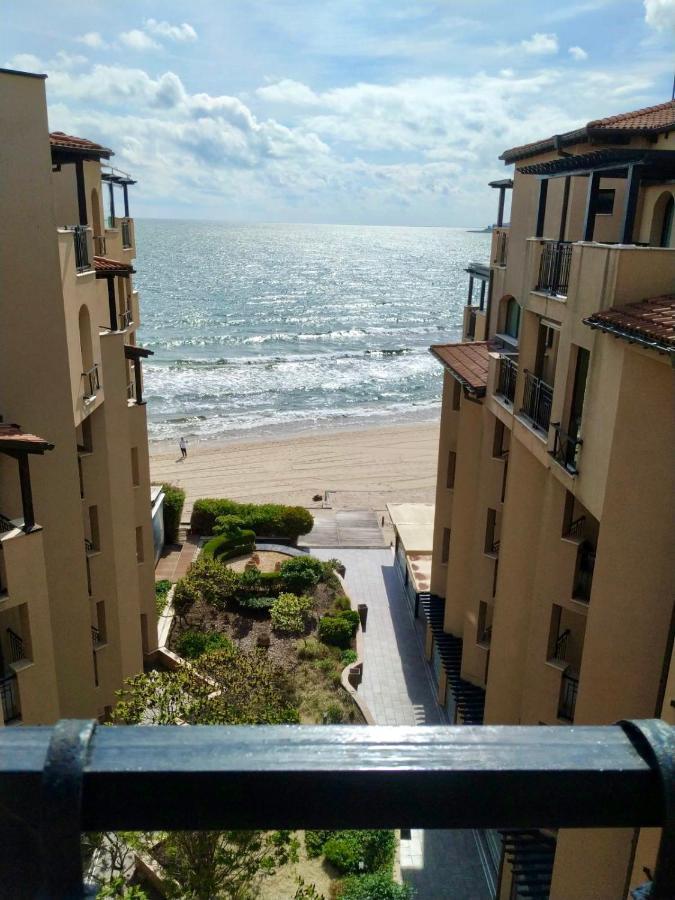 Oazis Vip Club Aparthotel Pantai Sunny Luaran gambar