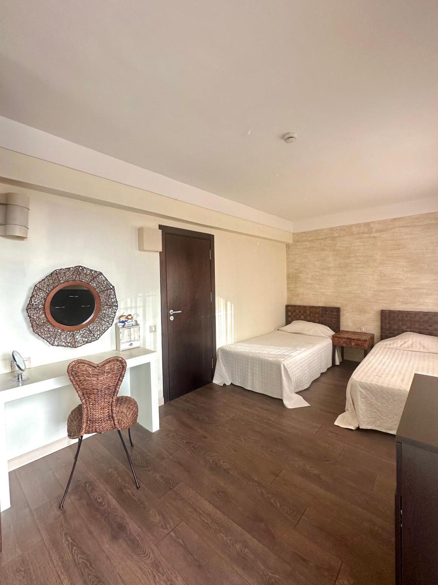 Oazis Vip Club Aparthotel Pantai Sunny Luaran gambar