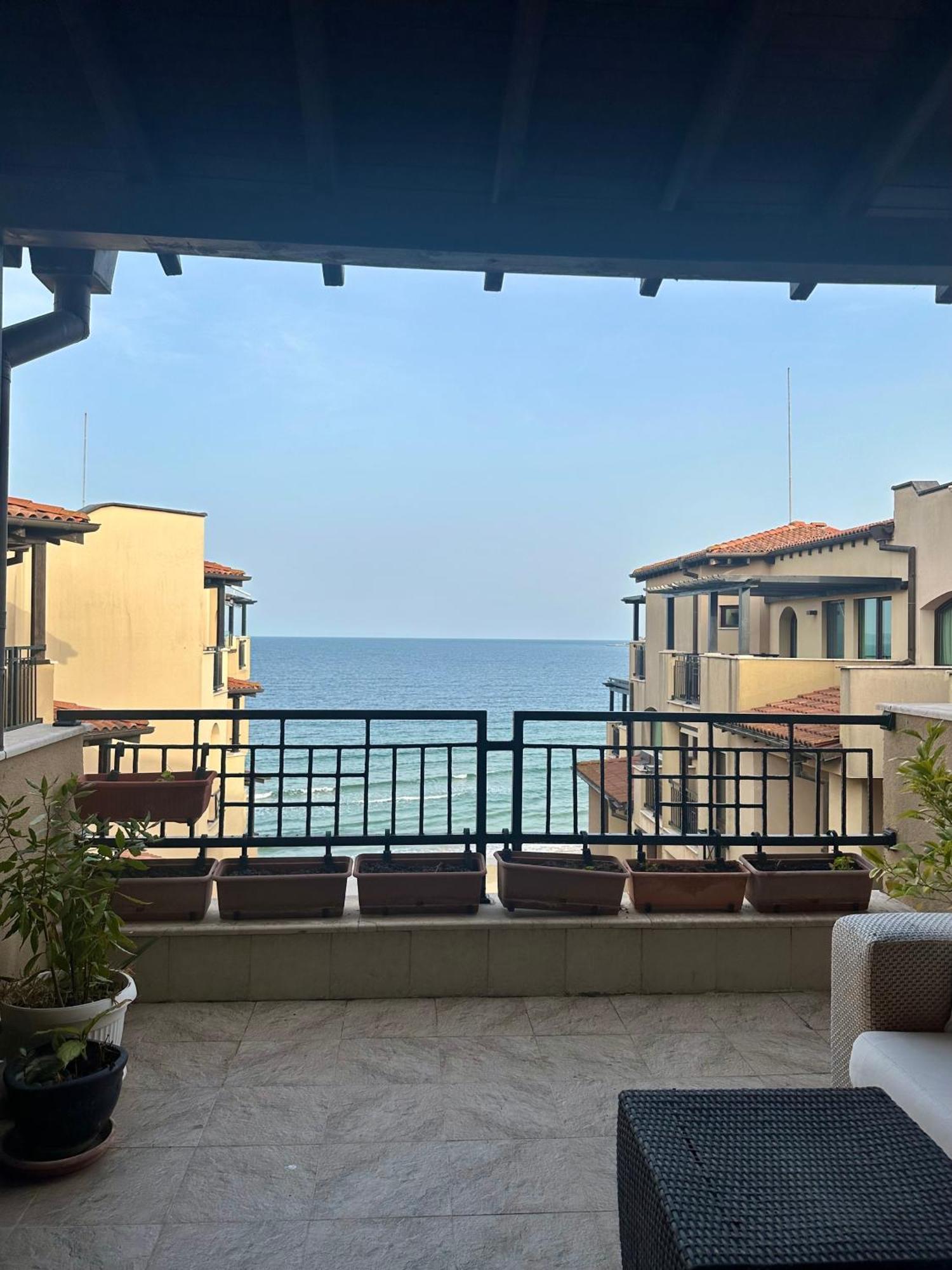 Oazis Vip Club Aparthotel Pantai Sunny Luaran gambar