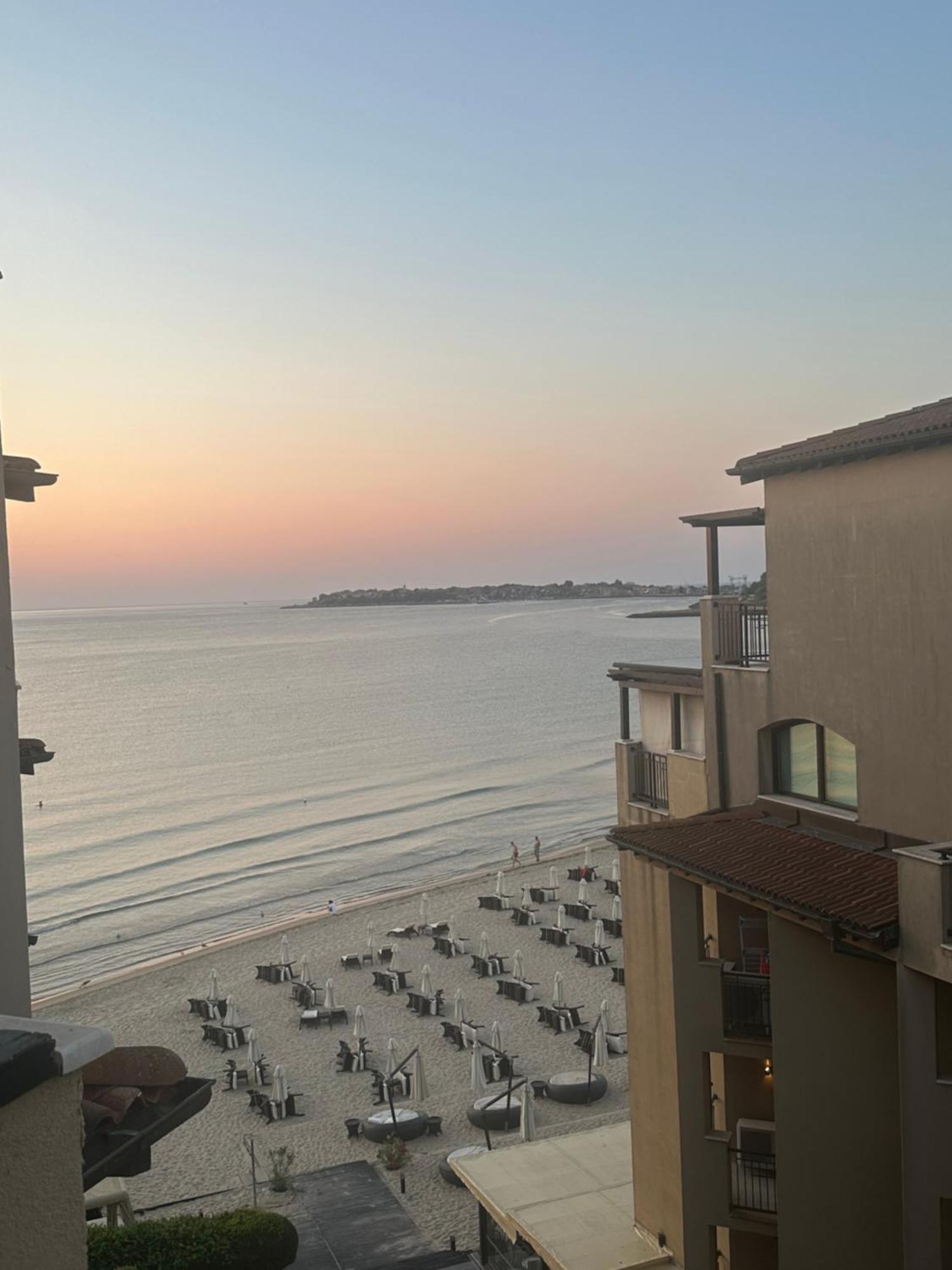 Oazis Vip Club Aparthotel Pantai Sunny Luaran gambar